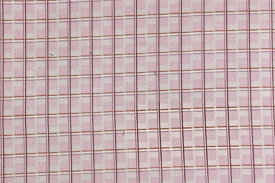 Pink check-in-check